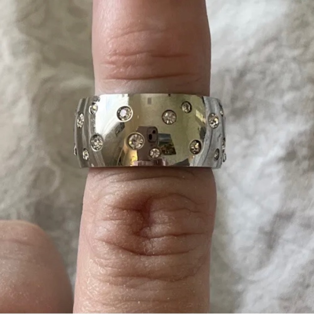 Designer inspired etoile wide cz band. Sz 6. New